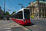 Wiener Linien Bombardier Flexity Wagen 310 am 22.06.22 in Wien