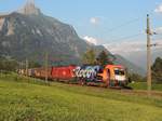 Braz - 31. Juli 2020 : die neue Roco Werbelok 1116 199 mit 1016 004 ist mit einem Güterzug auf der Arlbergstrecke talwärtz unterwegs.
