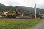 Weichentransportwagen WTW 40 von Swietelsky (UIC-Wagennr.: A-SWIE 99 81 9358 006-0) am Bahnhof Roppen zur Sanierung der Arlbergbahn. Aufgenommen 24.6.2021.