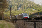 06. April 2011, Am Brenner, eine Lok der  Rail Traction Company SpA  (RTC) (eine italienische Privatbahn-Gesellschaft) hat als  Zweite  mit einem Güterzug den Pass fast errreicht.