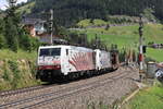 Lokomotion/RTC Rail Tracition Company 189 901 & 186 444 mit einem KLV Zug Richtung Deutschland hier bei der Talfahrt kurz nach dem Bahnhof St. Jodok am Brenner. Aufgenommen am 23.07.2021