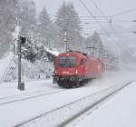 Die 1216 023 ist mit ihrem EC 88 auf der Brennerbahn nach Mnchen unterwegs.