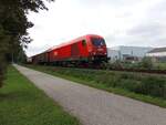 2016 064-5 zieht auf der Hausruckbahn nächst KM142-0 einen gemischten Güterzug in Richtung Schärding; 240918