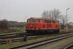 Die 2143.35 beim Verschieben als Verschubreserve St6 in Siebenbrunn-Leopoldsdorf am 24.11.2017.