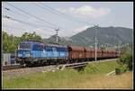 383 011 mit Güterzug bei Bruck an der Mur am 27.06.2019.