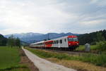 80-73 204-4 führt den IC 601  Bosruck  (Linz Hbf - Graz Hbf) kurz vor Spital am Pyhrn in Richtung Steiermark. Als Schublok stand 1144 108 im Einsatz. (06.07.2019)
