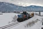 Mit einem kurzen Fahrverschubzug bestehend aus einer MFS-Garnitur fährt am 5.12.2023 die 1063 039 von Selzthal nach Spital am Pyhrn hier kurz hinter dem Bahnhof Selzthal.