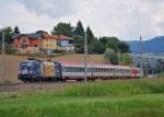 Mit dem Rex 3912 hat am 26.07.2014 die kürzlich beklebte 1116 077
den Bahnhof Wartberg an der Krems verlassen.