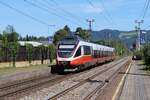 Als SB25713 fährt am 30.7.2024 der 4024 003 von Freilassing nach Saalfelden hier in der Haltestelle Salzburg Süd.