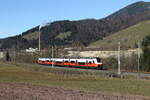 4746 006 war bei Hochfilzen am 10. November 2024 in Richtung Saalfelden unterwegs.