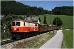 1099 001 auf der Fahrt mit R 6811 von St.Plten nach Mariazell. Mainburg 1.8.2010