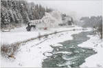 Bei dichtestem Schneetreiben, fährt die STLB Dampflok U11 mit einem Sonderzug von Murau nach Tamsweg, aufgenommen nahe Hintering.
7.2.2012