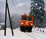 Winter im Pinzgau für Eisenbahnbegeisterte! ÖBB-Lok 2095.04 der Pinzgauer Lokalbahn in ÖBB-Zeiten, 11.02.1986 