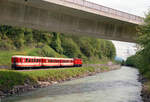 Einsatz der Krimmlerwagen mit Lok ÖBB 2095 004-4 als Zug 5089 (Krimml - Zell am See). Hollersbach, 16.05.1986. Scanbild 5744, Kodak Vericolor III.