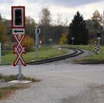 Ein BÜ der Waldviertelbahn in Gmünd, nahe der Grenze  zu Tschechien,erst ab Mai ist hier wieder regelmäßiger Betrieb.