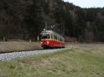 Alte rote Strassenbahn garnitur in Stubaitalbahn 09.04.2008