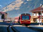 Zug in Richtung Jenbach fhrt am Bhf.