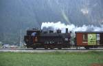 Seitenansicht von Lok 5 vor einem Personenzug bei Mayrhofen (September 1984).