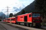 R 140 der Zillertalerbahn mit der D 13 kurz vor der Abfahrt in Mayerhofen nach Jenbach; am 20.02.2014