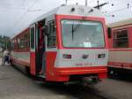 Ein Triebwagen der Mariazellerbahn BR 5090 steht zur Abfahrt bereit nach ST.