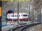 Kurz vor Schwarzenbach an der Pielach verlt 4090 003 mit Steuerwagen 6090 001 voraus den Weienburgtunnel.