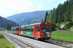 Ein Triebwagenzug der Murtalbahn bestehend aus VT35 & VS43 bei der Ankunft am Bahnhof Ramingstein-Thomatal. (August 2019)