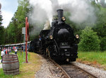 Mh4 + Mh1 mit dem Doppeldampfzug von Gmünd nach Grossgerungs.
Abschlag-Fassldorf 04.06.2016.