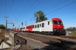 Der R4123 von Graz Hbf nach Spielfeld-Straß wird ab Spielfeld als R4185 nach Bad Radkersburg weitergeführt. 
Weil in Spielfeld-Straß der längere Bahnsteig 1 zu dieser Zeit besetzt ist muss der 4185 vom Bahnsteig 3 umgestellt werden und ist am 1.10.2020 beim Verschub mit 80-73 025 und geschoben von 2016 091.