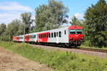 Am Nachmittag des 13.8.2016 fährt die 1144 089 mit einem CityShuttle angeführt von 80-73 106 als R4125 kurz hinter Wildon in Richtung Spielfeld-Straß.