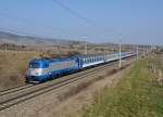 Die CD 380 007 war am 08.03.2014 mit dem EC 73  Smetana  von Prag nach Wiener Neustadt unterwegs, und wurde von mir in den gumpoldskirchner Weinbergen unweit des  Busserltunnels  fotografiert.