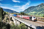 RTC 189 904-6 und LM 193 774-7 überqueren mit einem EKOL die neue Angerschluchtbrücke.