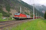 ÖBB 1144 206 rollt mit der Autoschleuse Tauernbahn nach Mallnitz-Obervellach.