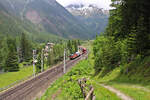 ÖBB 1144 206 rollt mit der Autoschleuse Tauernbahn nach Mallnitz-Obervellach.