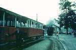 Achenseebahn__Recht rudimentäre Bahnhofsinfrasruktur, reichten in den 70er Jahren noch für die Betriebsabwicklung.__08-1973