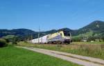 Kalkzug 61039 gezogen von der ES64 U2-082 am 12.08.2012
in Micheldorf.