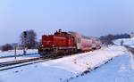 An einem kalten Februartag 2004 verlässt 9845 0 015 001-1 mit einer Doppelstockgarnitur den Bahnhof St. Martin im Sulmtal