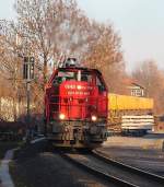 Mit einem  Hasenzahn  schiebt sich DH 1700.1 aus dem Bahnhof Deutschlandsberg hinaus. 3.Dezember 2013