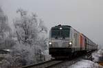 Auf dem Streckennetz der Graz Köflacher Eisenbahn waren schon so manche  Exoten  zu bewundern ! In diesem Fall ist es ein besonderes Exemplar das in Graz Beheimatet ist, 247.901 alias Vectron bestritt am 19.Dezember 2013 eine Ihrer ersten Güterzugdienste. Als Belastungsprobe wurde sie vor einen der regelmäßig verkehrenden Perlkieszüge gespannt die zur Baustelle nächst Deutschlandsberg verkehren.  