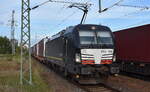 LTE Logistik und Transport GmbH, Graz [A] mit der BRCE Vectron  X4 E - 636  [NVR-Nummer: 91 80 6193 636-8 D-DISPO] und einem KLV-Zug am 08.10.24 Durchfahrt Bahnhof Schönefeld b. Berlin.