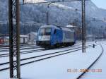 Mutterseelenallein war am 3.Jnner 2009 die Taurus-Lokomotive des sterreichischen Transportunternehmens LTE (1216 910-0) auf dem slowenischen Bahnhof Jesenice abgestellt.