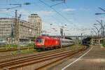 ÖBB 1116 264 Taurus mit Eurocity in Heidelberg Hbf, August 2023.