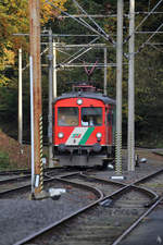 Der ET2 von Feldbach kommend bei der Einfahrt in den Bahnhof Gnas. (26.10.2020)