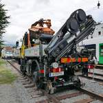 Zweiwege-Unimog U400 der Steiermärkischen Landesbahnen im Bahnhof Übelbach anlässlich einer Fahrzeugausstellung zur 100-Jahr-Feier der Strecke Peggau-Übelbach, 04.08.2019 