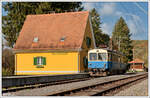 ET 1 der StB am 23.10.2021 von Feldbach auf der Fahrt nach Bad Gleichenberg aufgenommen beim Fotohalt in Maierdorf.