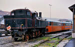 Vor der Weizer Werkstatt der Steiermärkischen Landesbahnen fand ich Dampflok 93 (StLB) ex ÖBB 93.1420 und zwei Uerdinger Schienenbusse (14.07.1986)