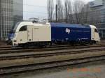 Am Nachmittag des 4.2.2009 war diese nagelneue, perfekt gewaschene (nicht ein einziges Staubkorn war auszumachen) Taurus-Lokomotive der Wiener Lokalbahnen AG auf dem Wiener Handelskai abgestellt.