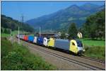 WLB Containerzug 61451 von Enns nach Kalsdorf, am 20.08.2009 mit 182.574 und 182.566 bespannt, aufgenommen kurz vor der Einfahrt in den Bahnhof Wald am Schoberpass.