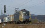 ES 64 U2-027 mit Containerzug in Fahrtrichtung Sden kurz vor Eschwege West.