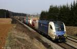 ES 64 U2-064 Wiener Lokalbahnen AG WLB 182 564-5 vor Gterzug Richtung Passau, KBS 880 Nrnberg - Passau, fotografiert zwischen Parsberg und Beratzhausen am 25.03.2011