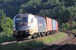 182 535-5 (ES 64 U2-035) mit Containerzug in Fahrtrichtung Sden. Aufgenommen am 10.07.2012 in Wernfeld.